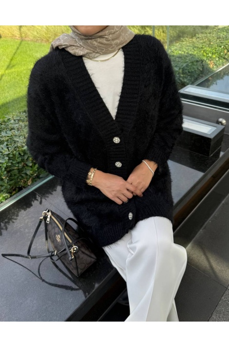 Taş Düğmeli Siyah Angora Hırka